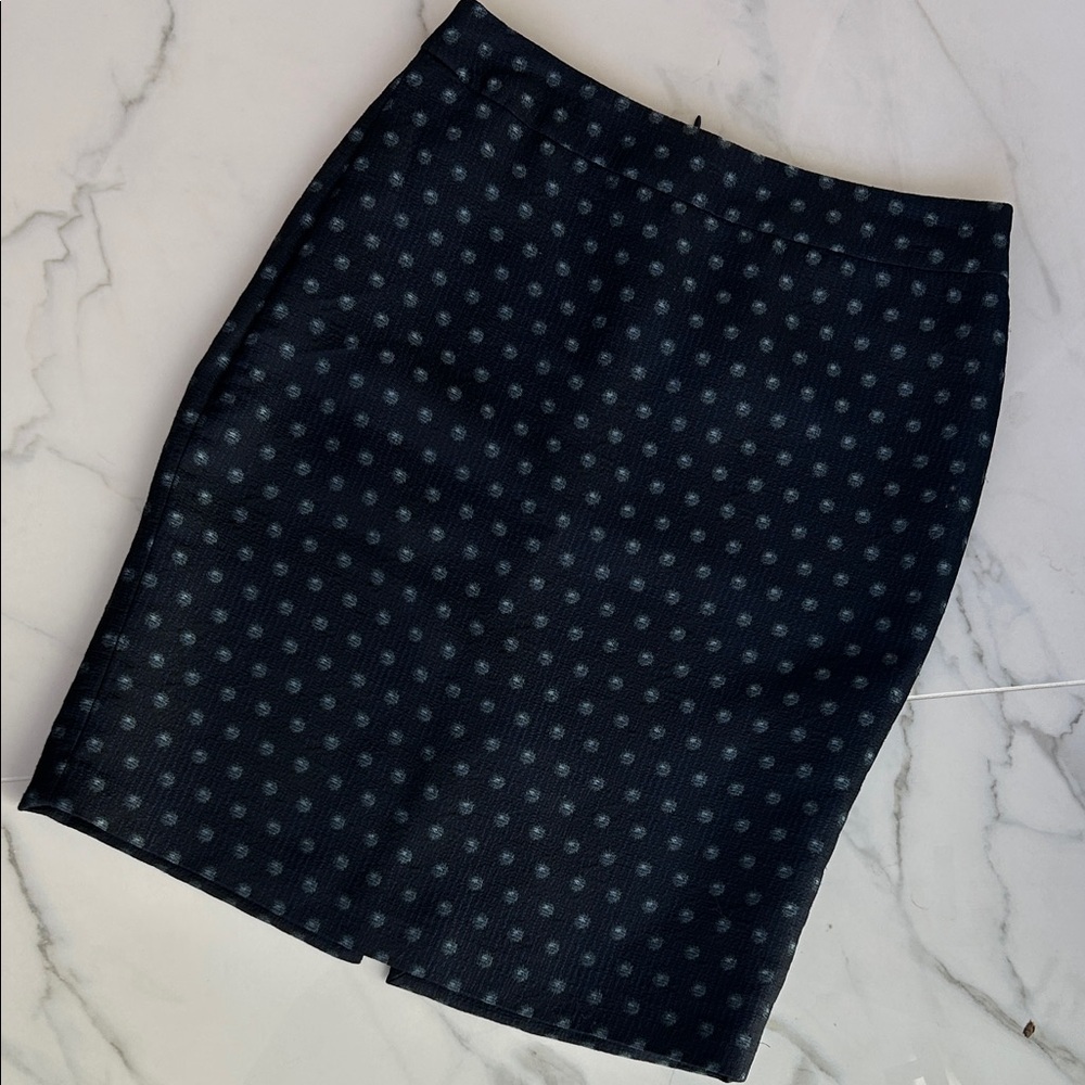 Armani Collezioni Black and Gray Pencil Skirt